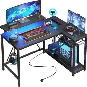 Escritorio en L Bestier con enchufes y luces LED