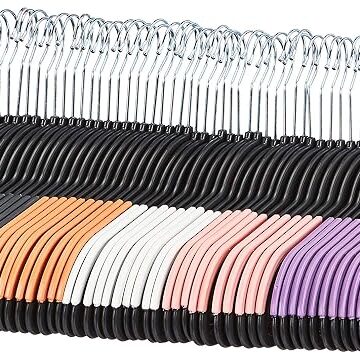 Pack de 60 perchas Amazon Basics antideslizantes