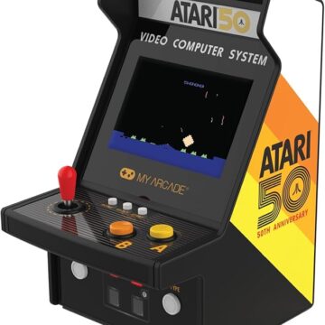 My Arcade Atari Micro Player Pro, consola retro portátil con 100 juegos,